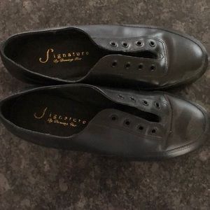 Dancing Fair Tap Shoes- Size 6